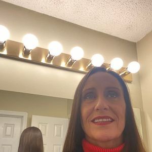 Meet your Posher, Andria